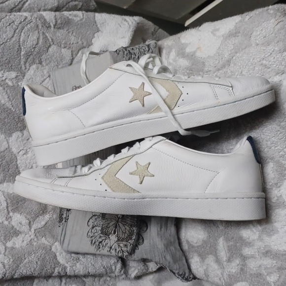 White and Coverse Gold Star Sneakers - Picture 10 of 11